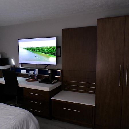 Luxor Inn & Suites, A Travelodge By Wyndham Elkins Buitenkant foto