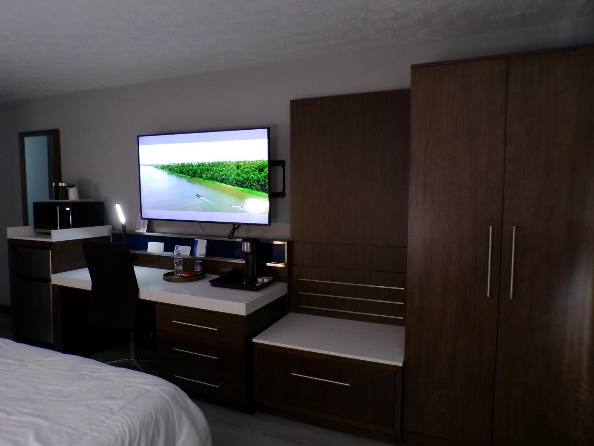 Luxor Inn & Suites, A Travelodge By Wyndham Elkins Buitenkant foto