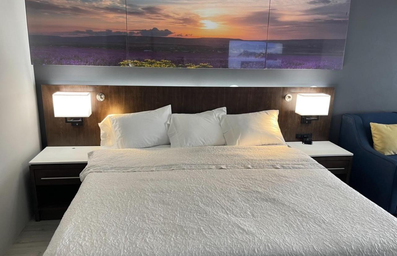 Luxor Inn & Suites, A Travelodge By Wyndham Elkins Buitenkant foto
