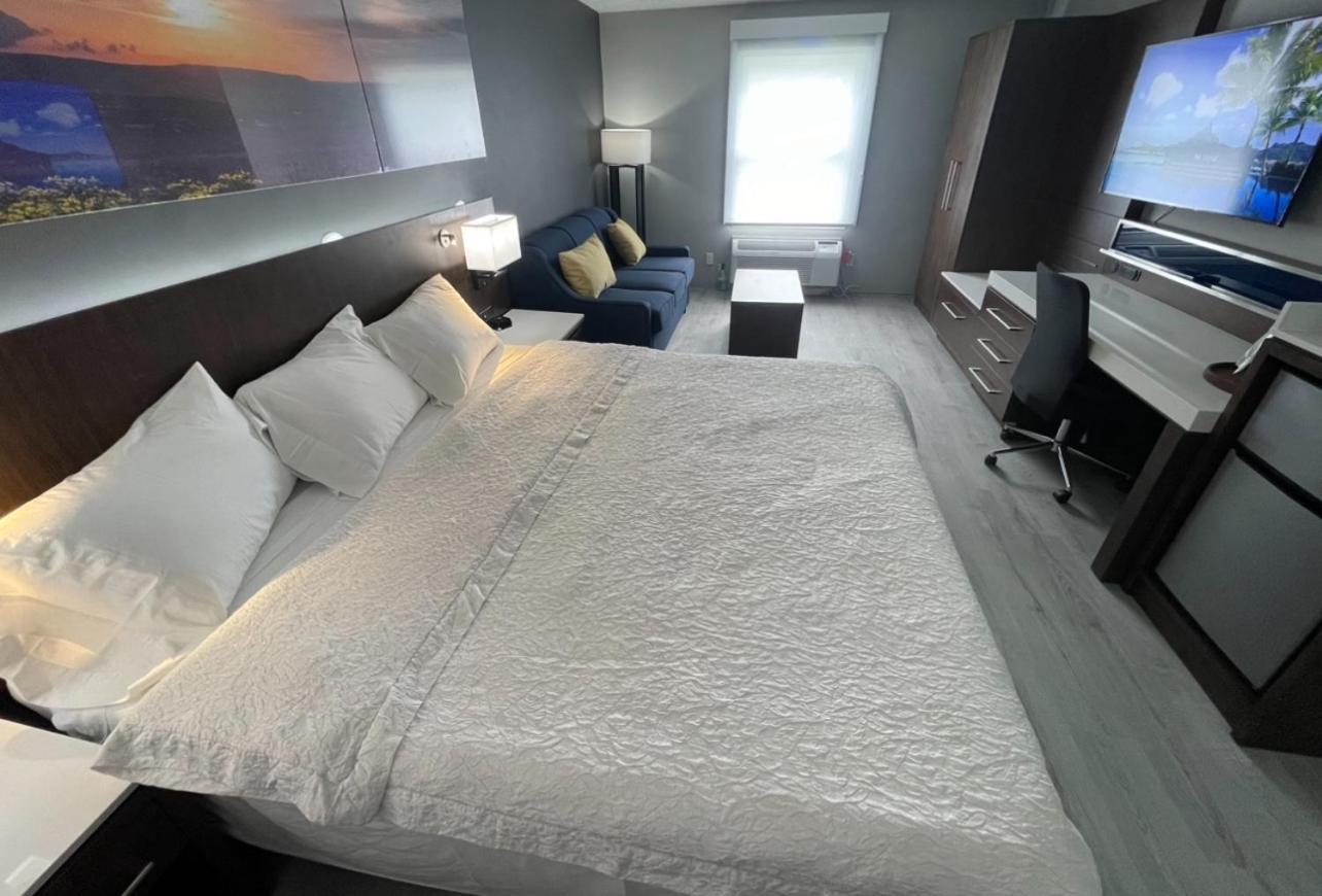 Luxor Inn & Suites, A Travelodge By Wyndham Elkins Buitenkant foto